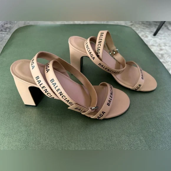 Balenciaga Tan Sandals for Women - Picture 2 of 5